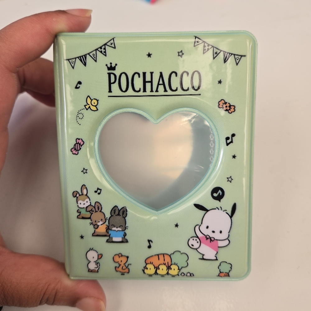 🍒🍒 Pochacco Mint Green Photo Album or Card Holder